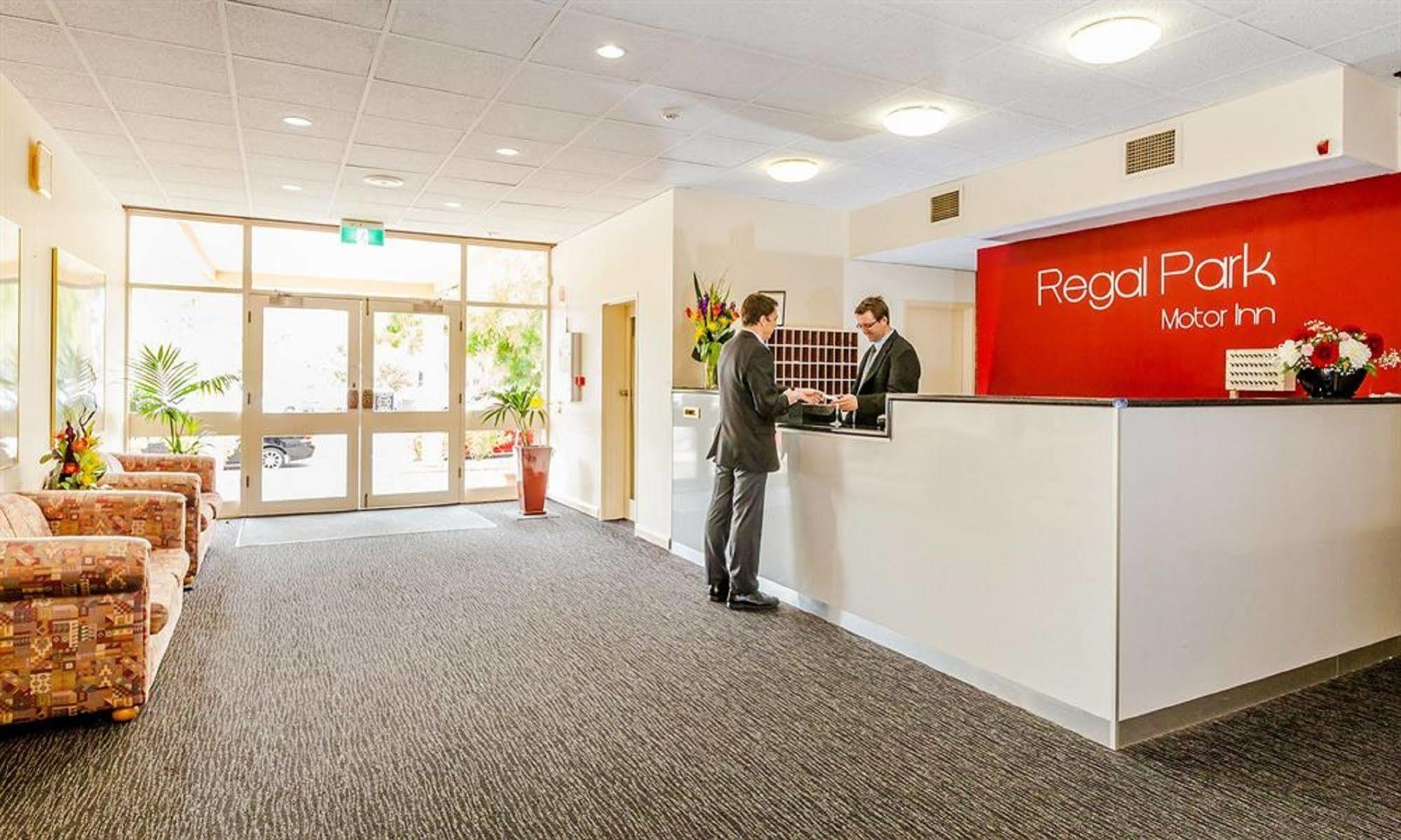 Comfort Inn Regal Park Adelaide Kültér fotó